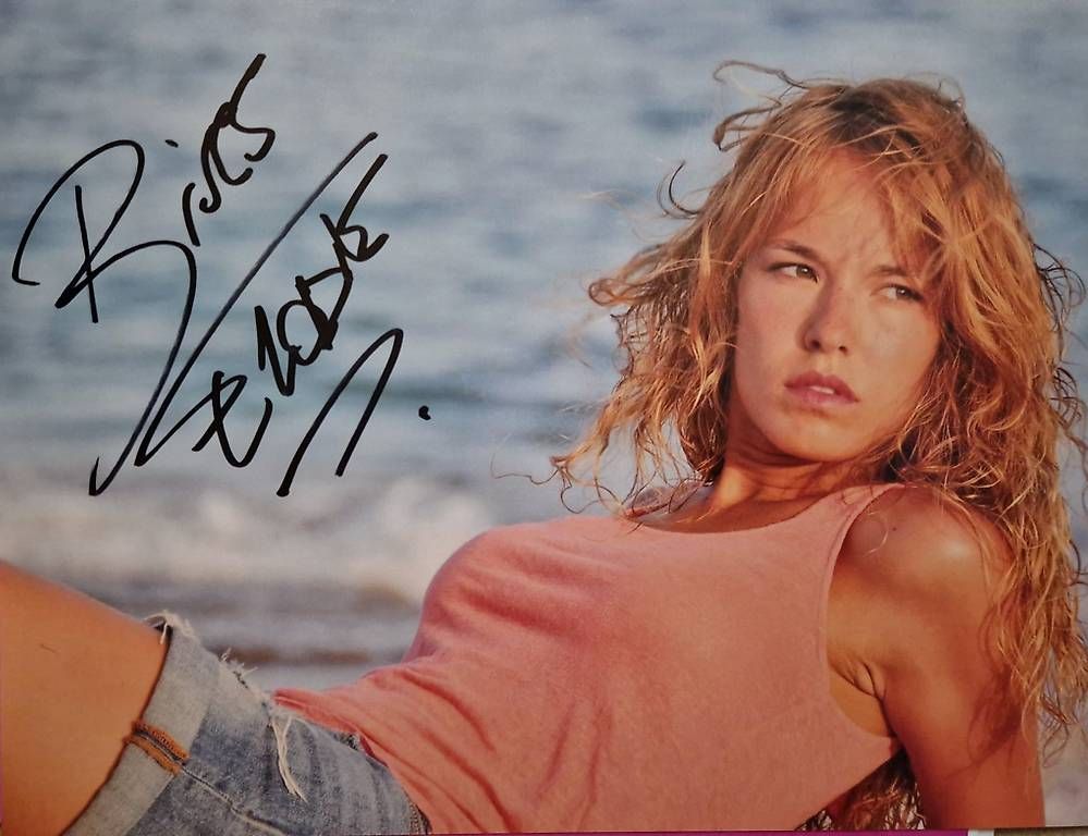 Autografi: Autographe Elodie Fontan Format A4 – Usato da Sembrancher venduto da did_mkx2