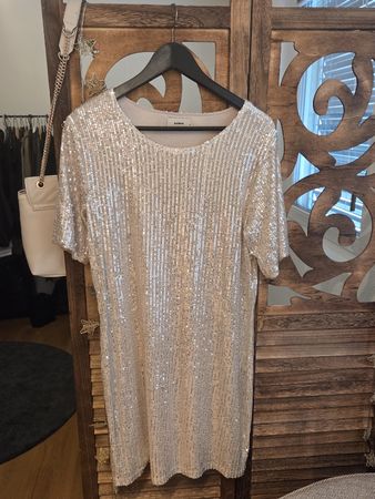 Glitzerndes Pailletten-Kleid Gr. M - creme/champagner Farbe