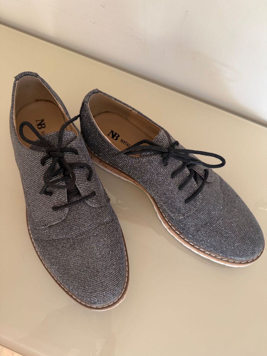Scarpe da donna: ELEGANTE GLITZER SCHNÜRSCHUHE GR.40 – Usato da Steg im Tösstal venduto da goldlionfree 8