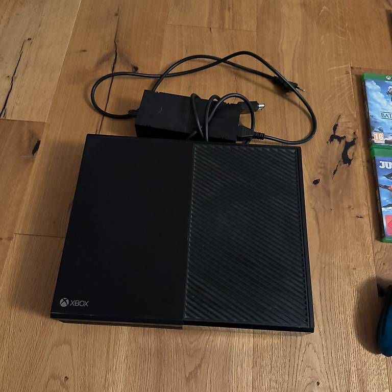 Microsoft Console: Xbox One mit Games und Elite Controller - Preis verhandelbar – Usato da Rorschacherberg venduto da ZiPlion 4