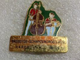 Ansteckpin 221: Hardy & Willy