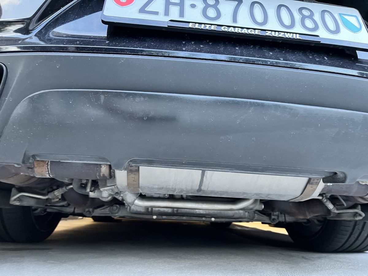 Porsche Tutti pezzi di ricambio auto: 991 Turbo Diffusor – Usato da Volketswil venduto da Kohlermike 3
