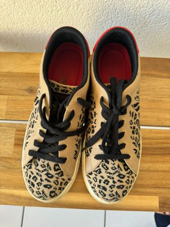 Selten: Skechers Sneakers im Animalprint (Leopard) Grösse 39