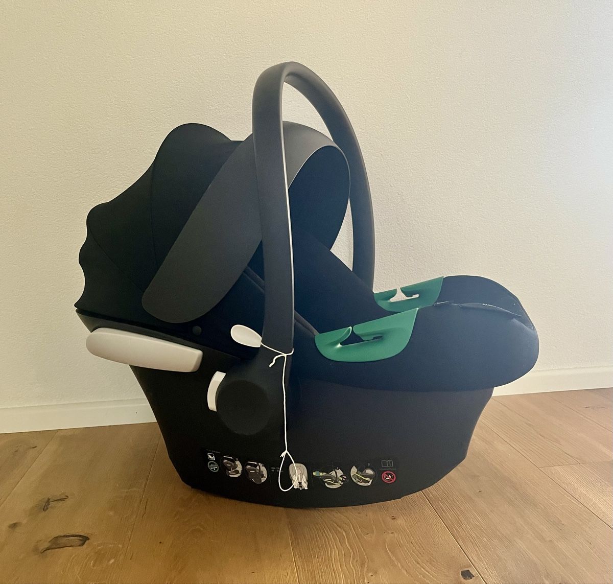 Cybex Seggiolini per auto: Cybex Babyschale Anton B2 I-Size inklusive Cybex Base One – Usato da Kirchenthurnen venduto da deb_7222 1