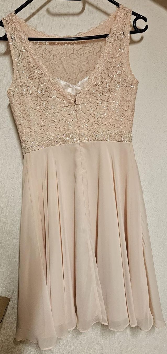Vestiti: Sommerliches, elegantes Kleid – Usato da Dietschwil venduto da ca_gmuer 2