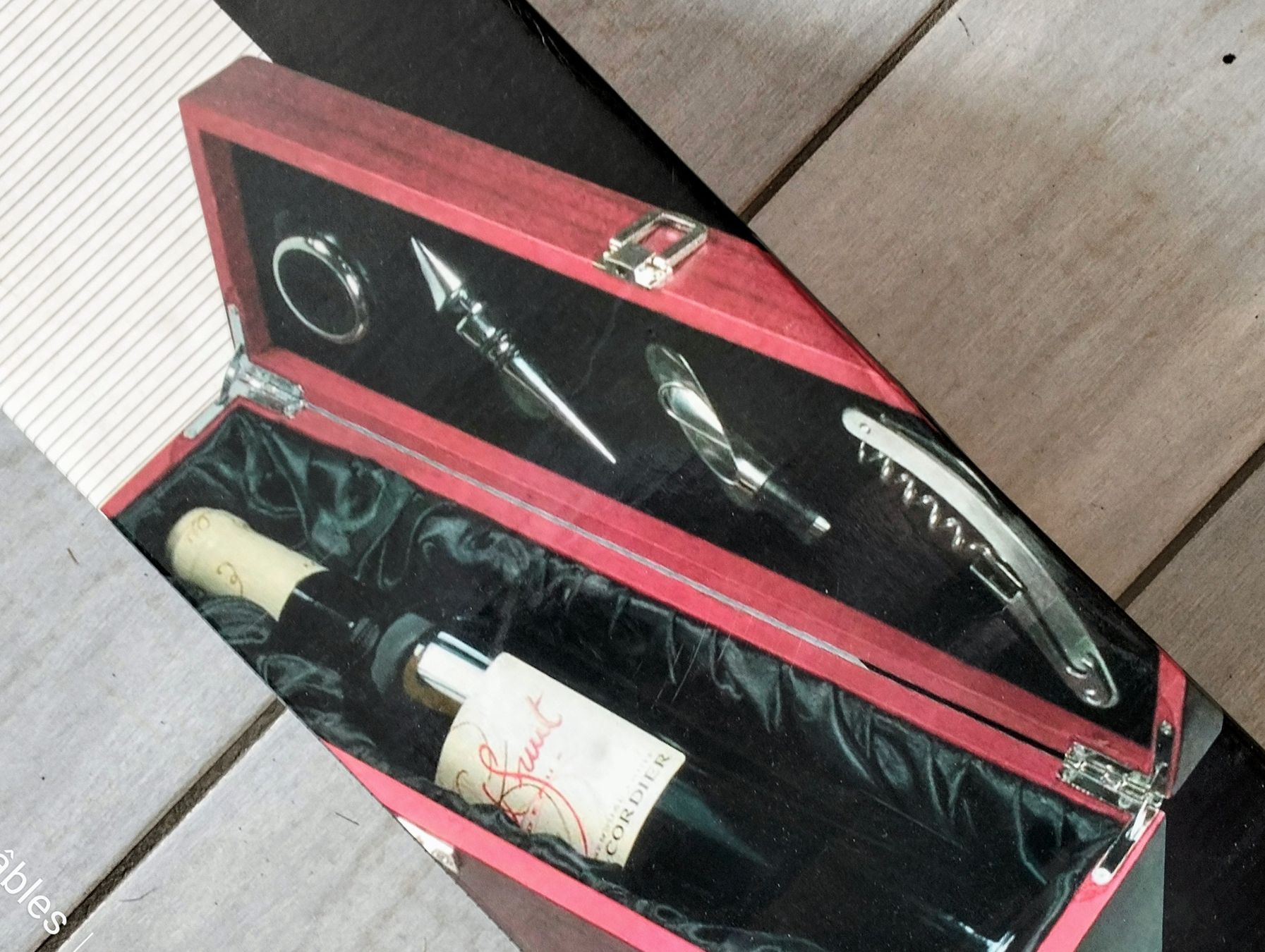 Vino: Vine Box – Nuovo e nell'imballaggio originale da Cheyres venduto da Capitain