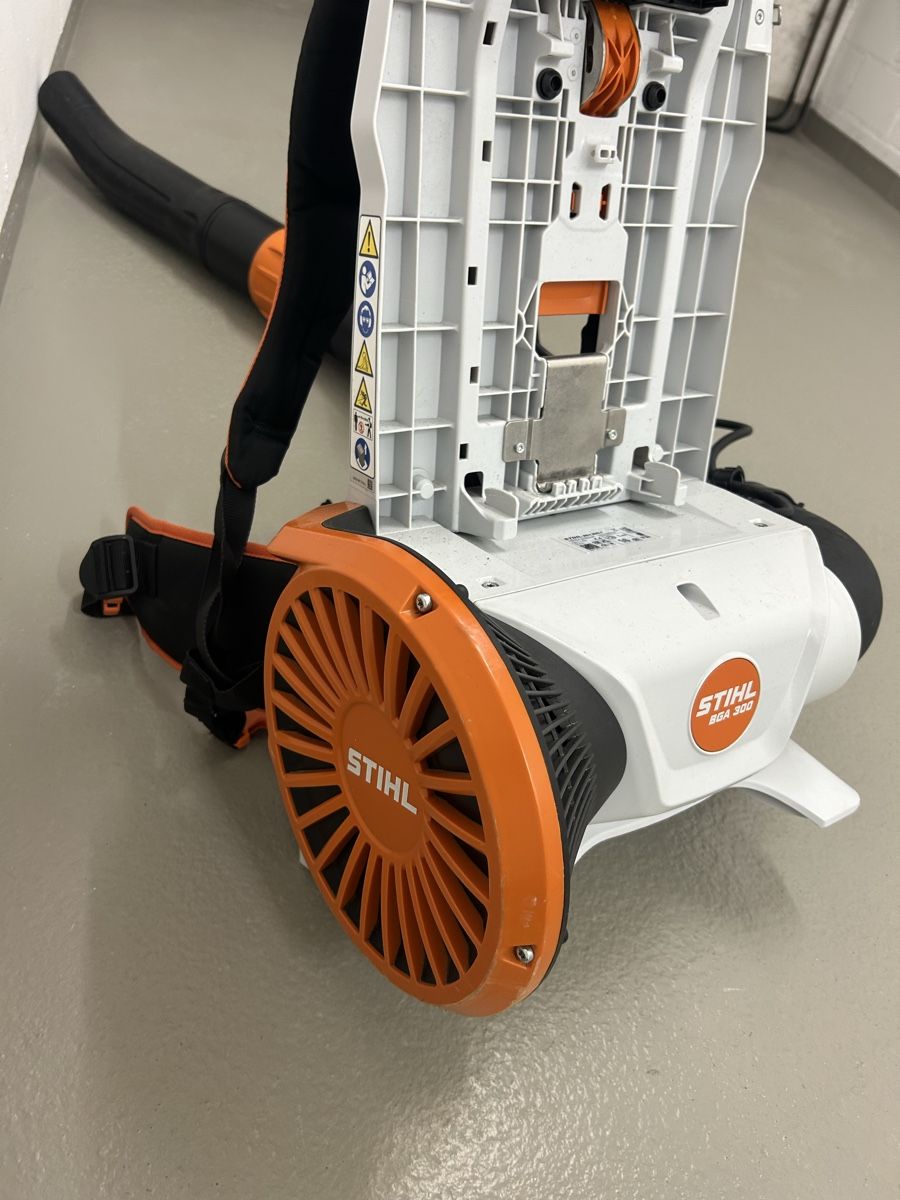 Stihl Aspirateurs & souffleurs à feuilles: STIHL Laubbläser Rückentragbar – Défectueux à Rothrist par Miri_sm6 7