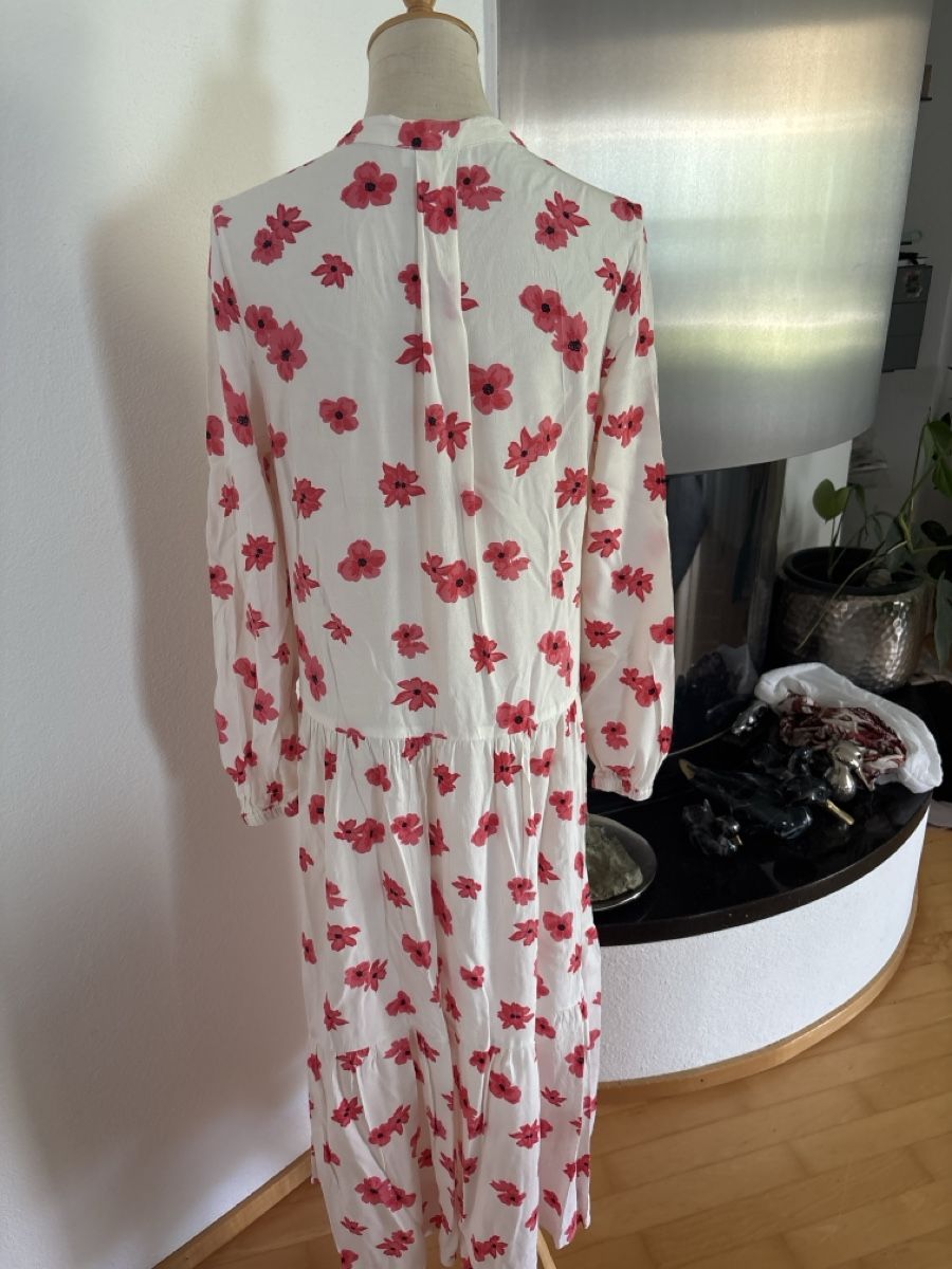Robes: MSCH Kleid Gr XS S – D'occasion à Embrach par Dmoney 1