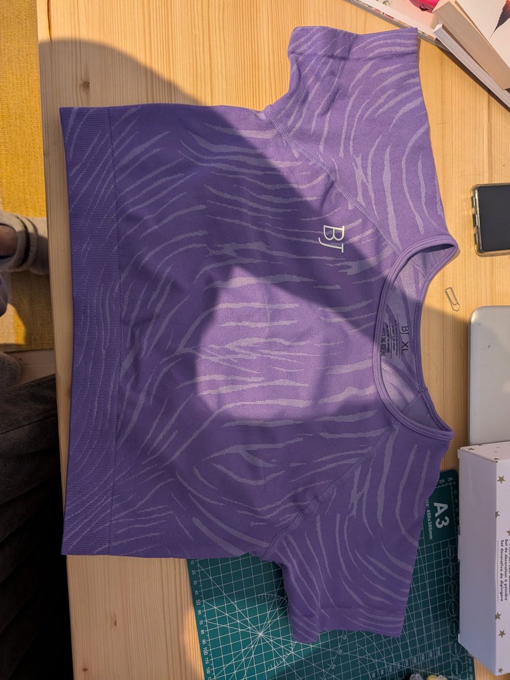 T-shirt: BJPW Crop top tiger violet – Nuovo (secondo la descrizione) da Sion venduto da gui_pk7g 2
