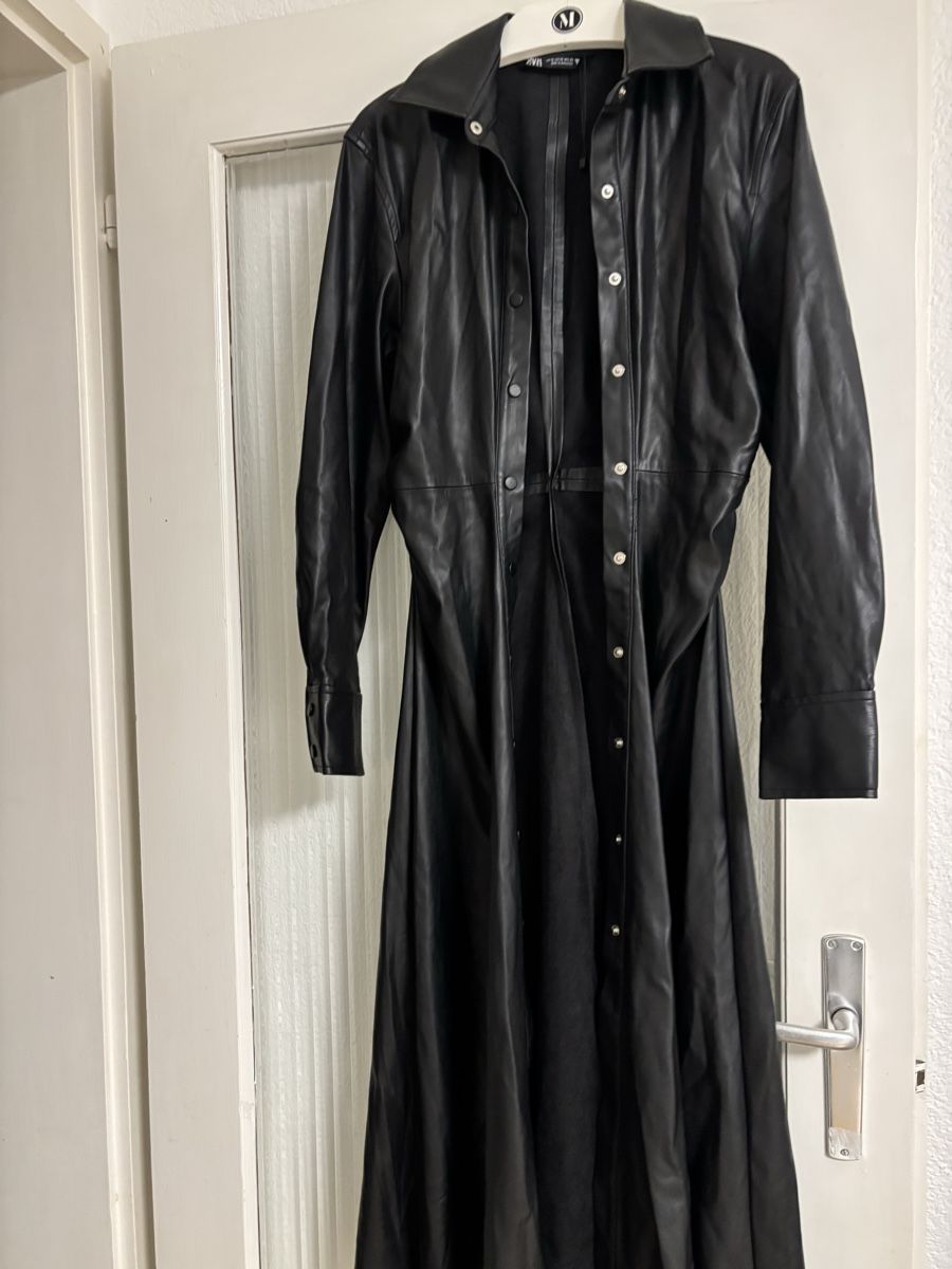 Zara Vestiti: Zara robe noire taille XS neuf – Nuovo (secondo la descrizione) da Brügg BE venduto da rah_mqh8