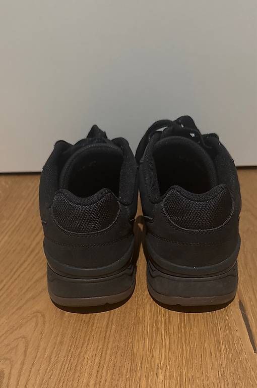 Herrenschuhe: Sneaker  – Gebraucht aus Untervaz von corina96 1