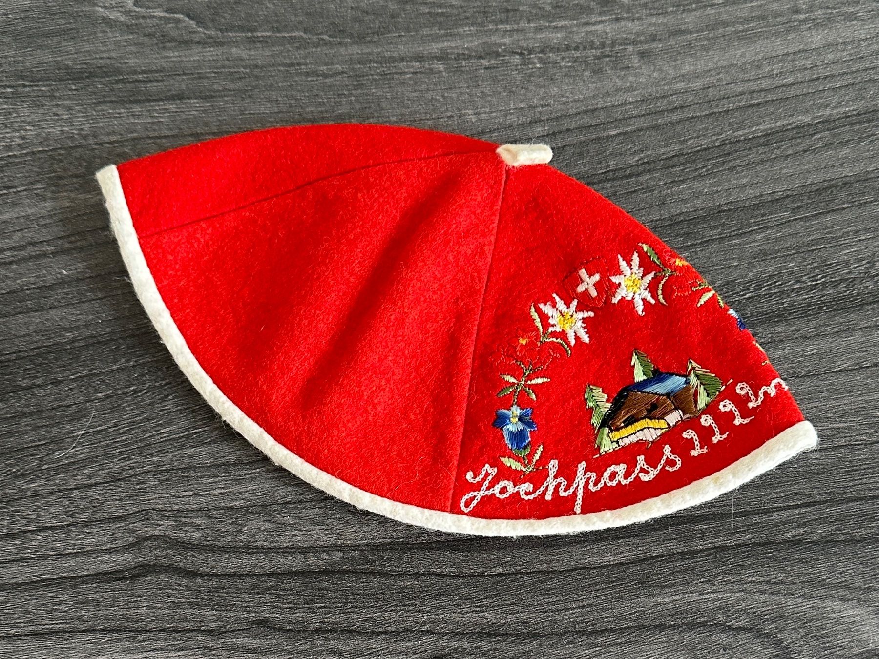 Copricapi, berretti & cappellini: Altes Sennenkäppi Jochpass – Usato da Zürich venduto da brazerola 2