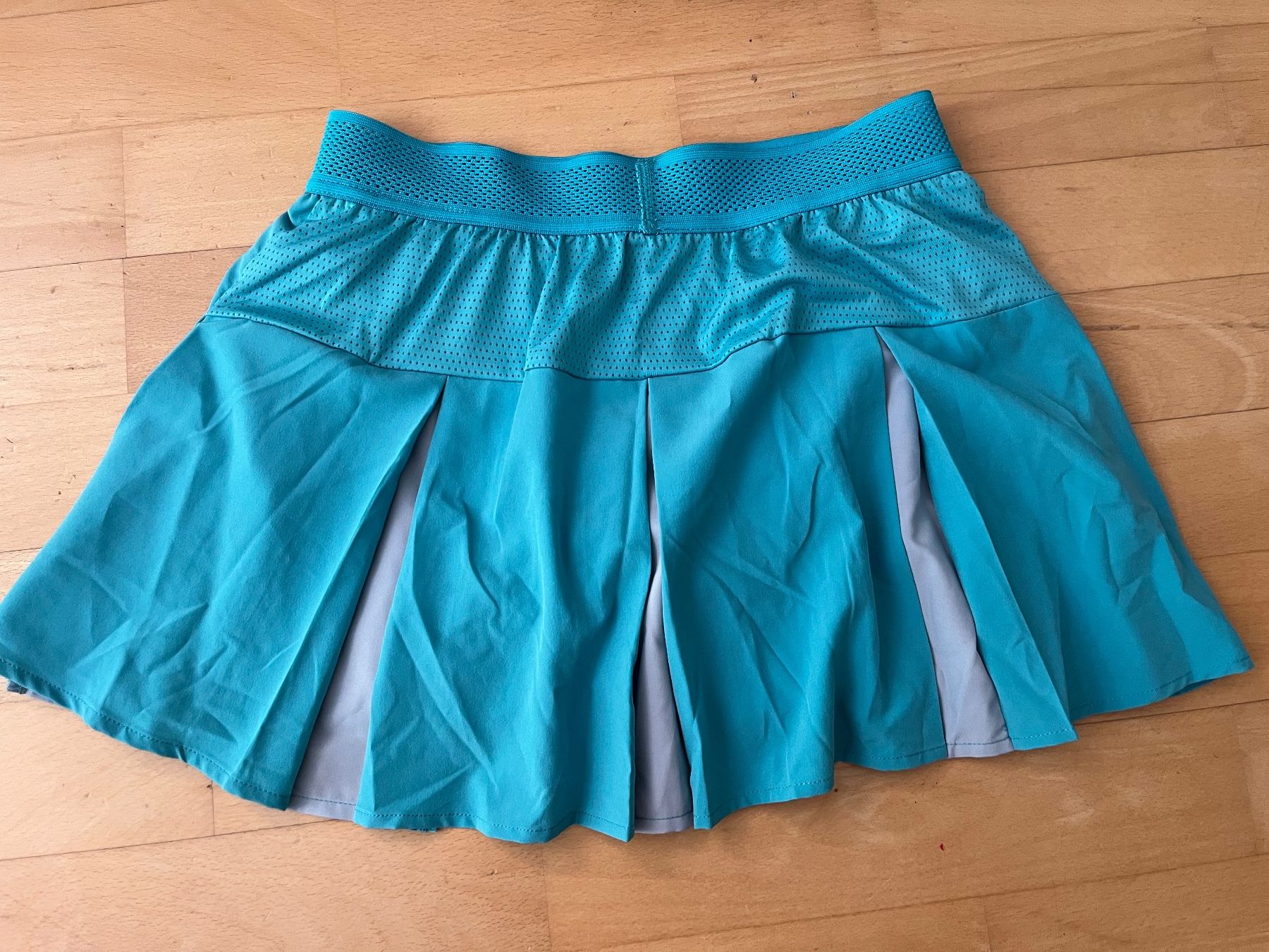 Röcke: Asics Damen Skort Tennis Grösse S – Neu und originalverpackt aus Zürich von mignonmignon 2