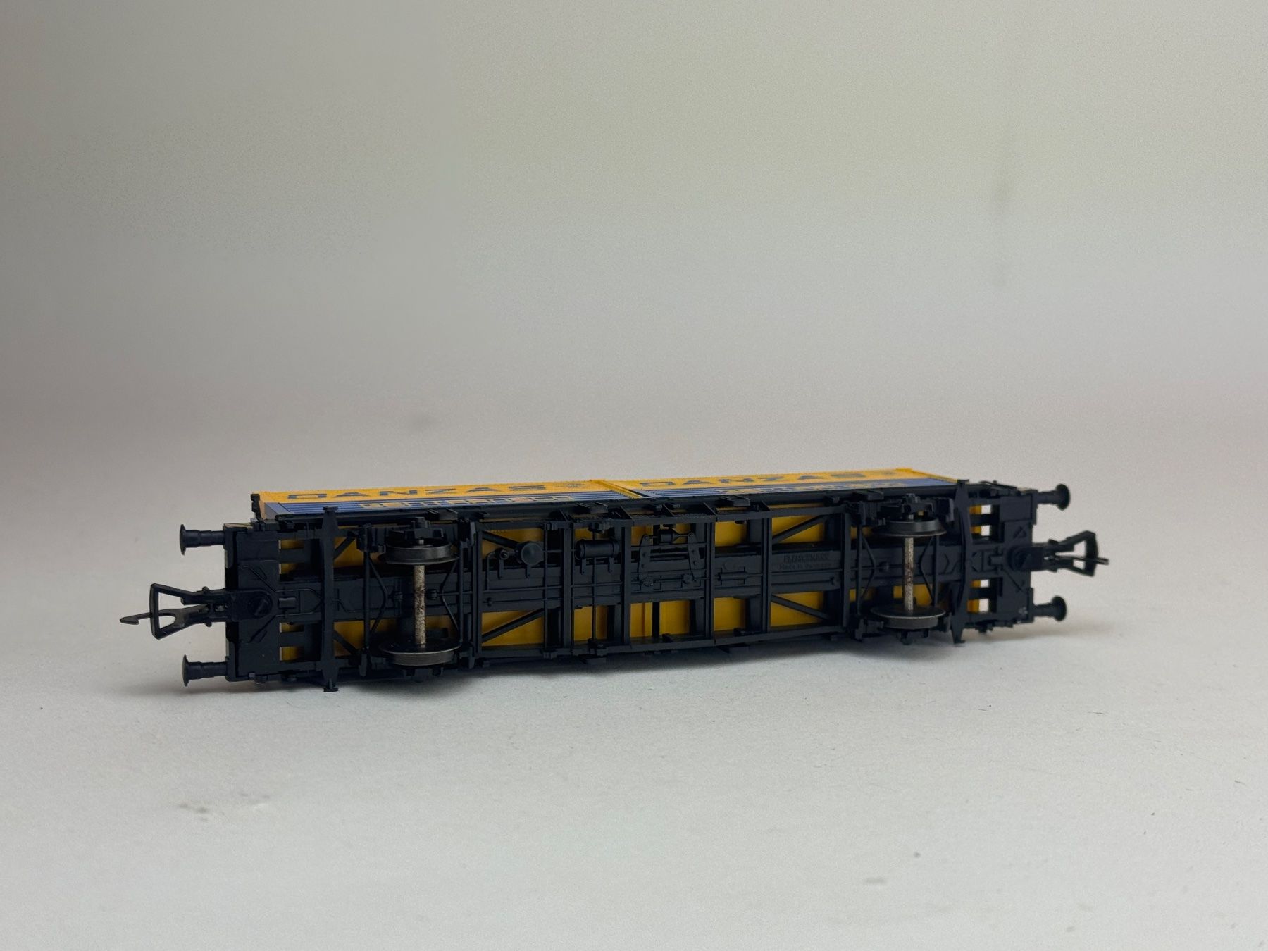 Lima Modellini di ferrovie: HR- Fleischmann  Containertragwagen Danzas – Usato da Elm venduto da Wikmtz 2