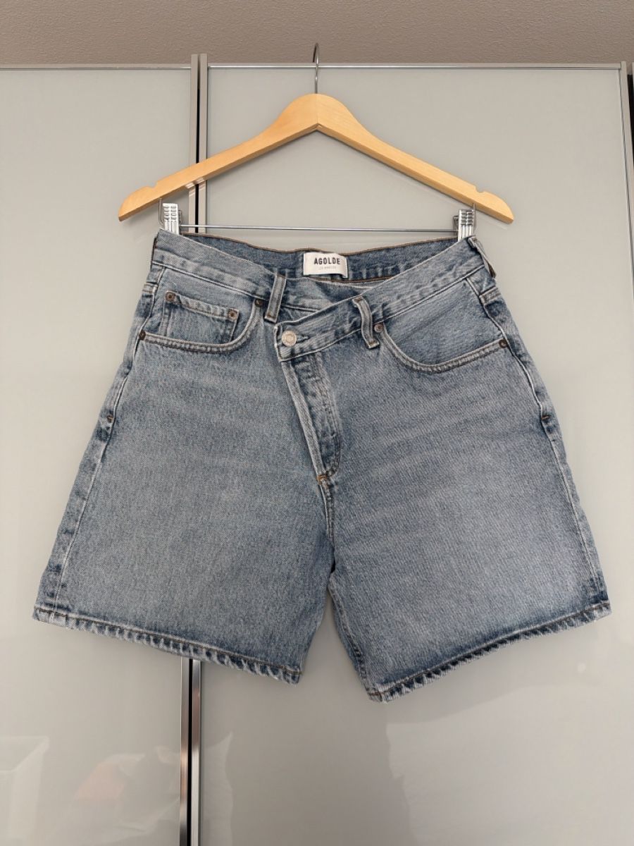 Agolde Jeans: AGOLDE Crisscross denim shorts – Usato da Dübendorf venduto da MariaS.