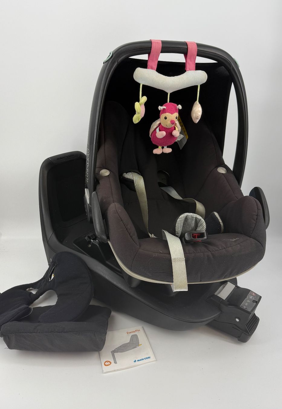 Maxi-Cosi Seggiolini per auto: Maxi Cosi Babyschale Pebble Plus mit Isofix Station – Usato da Auenstein venduto da moin.