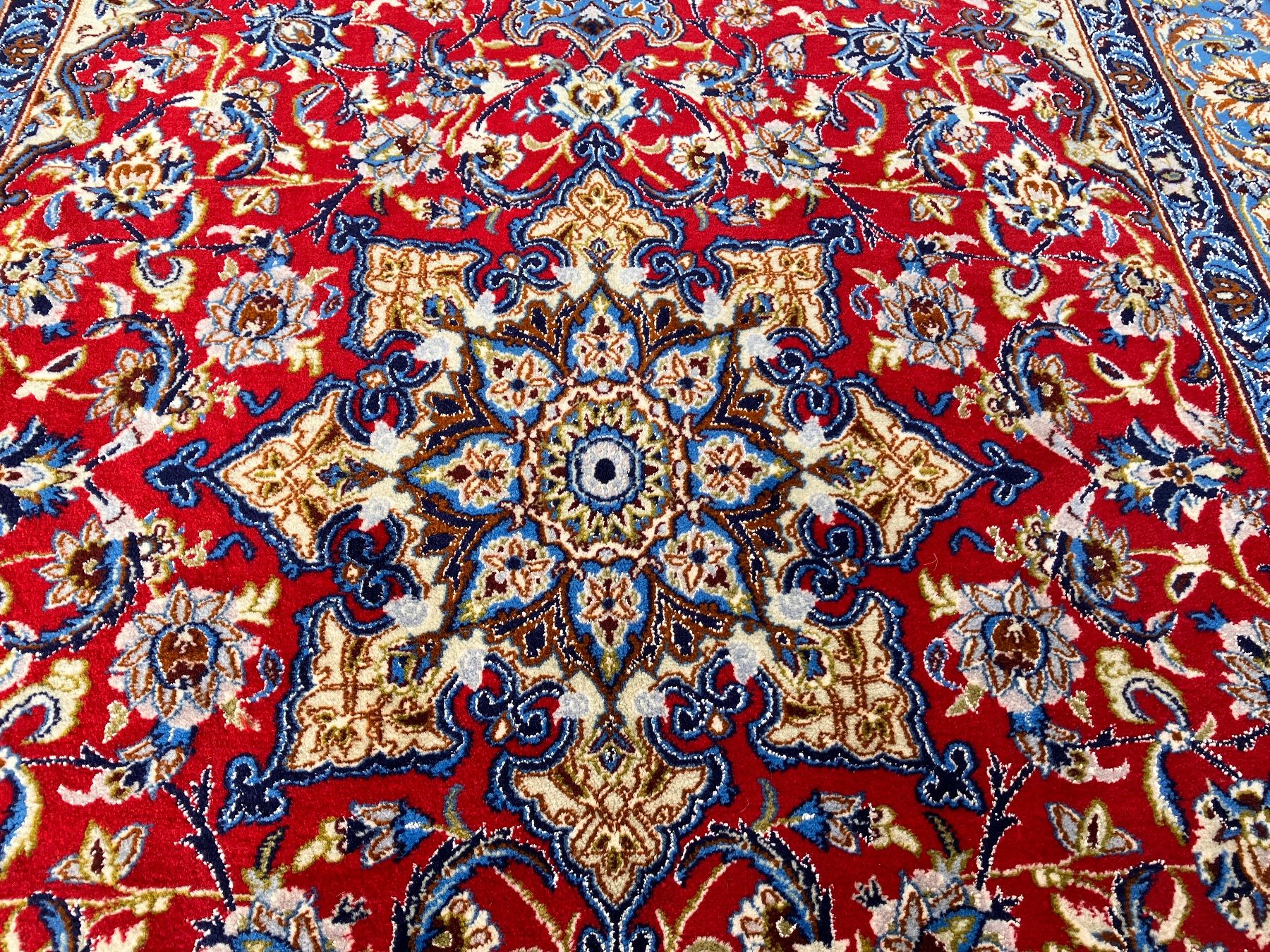 Teppiche: ISFAHAN mit Seide Perser 180x109cm – Gebraucht aus Zürich von Artnuvo 2