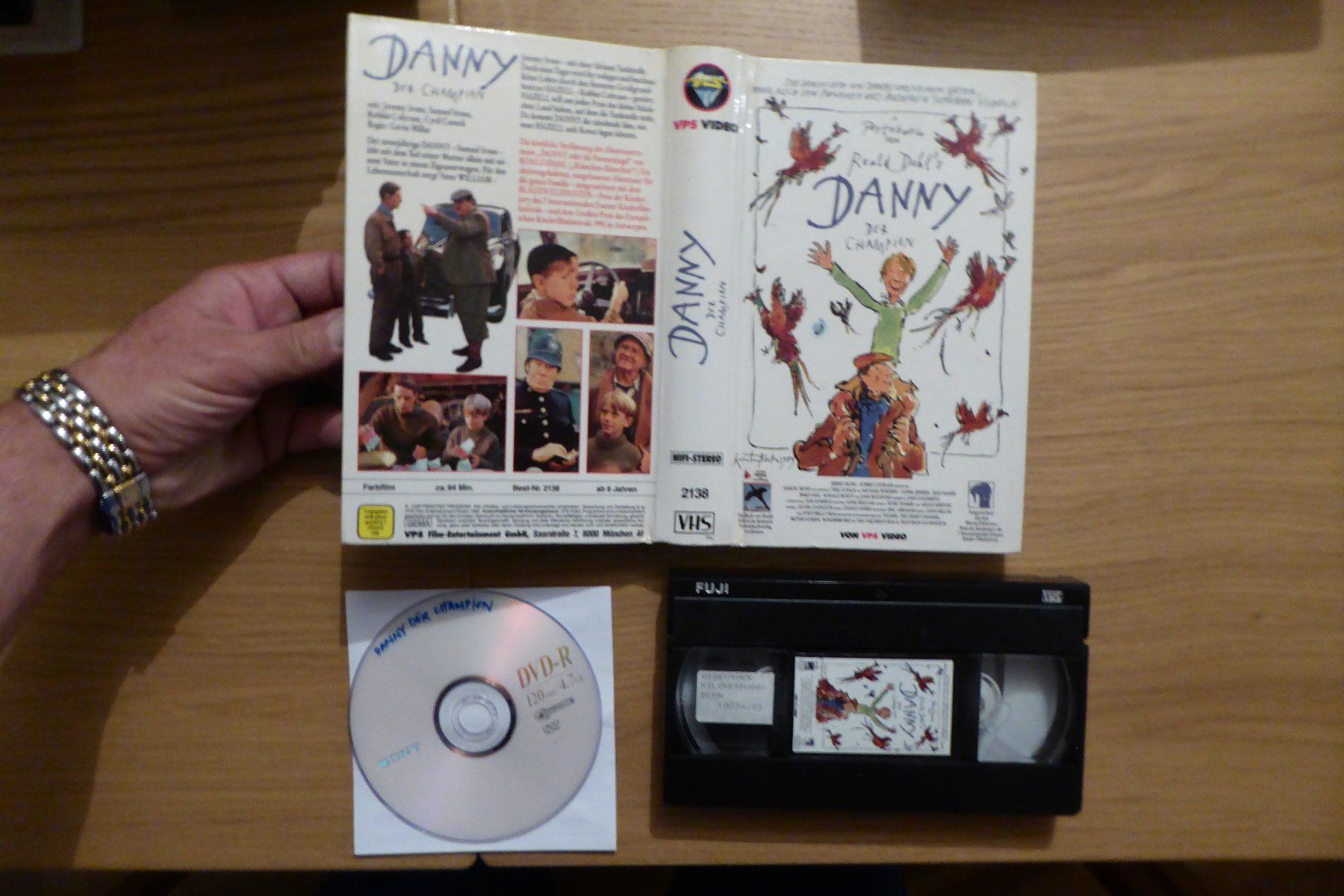 Alle VHS: VHS Danny the Champion mit Backup DVD – Gebraucht aus Allschwil von Summelsarium