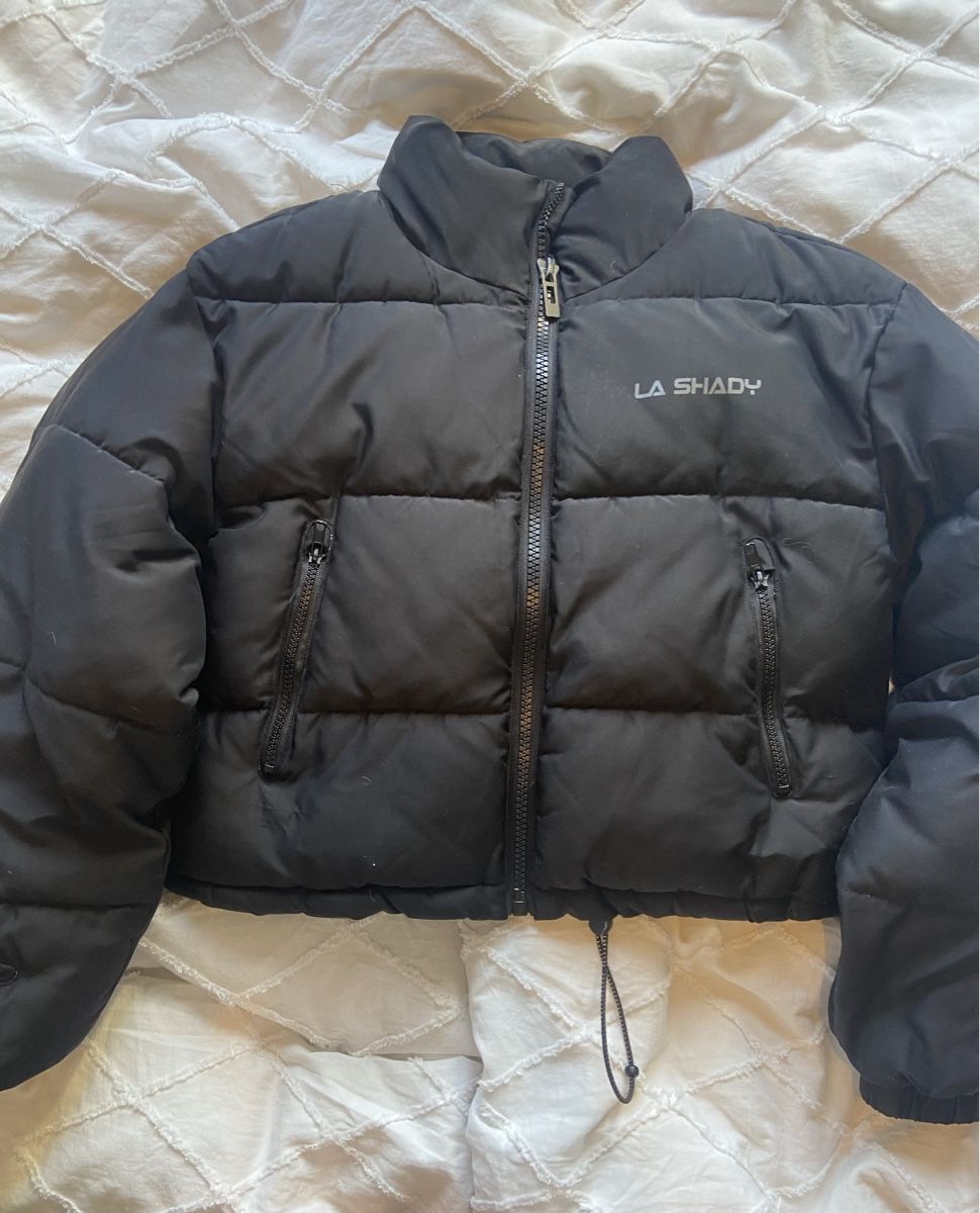 Jacken: Damen Daunenjacke Grösse M, Schwarz – Gebraucht aus Dardin von l.a.d.i.n.a