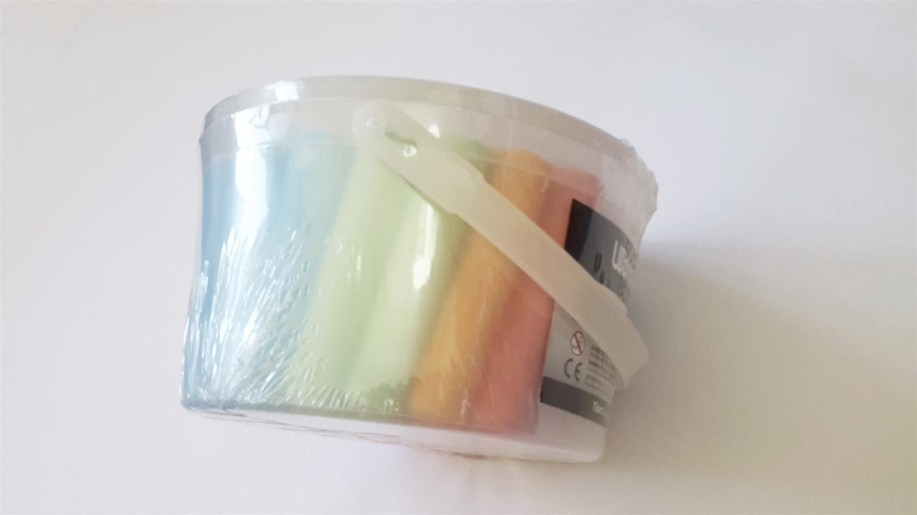 Colori: Straßenmalkreide, Kreide, 50x in Eimer – Nuovo e nell'imballaggio originale da St. Gallen venduto da cointec 6