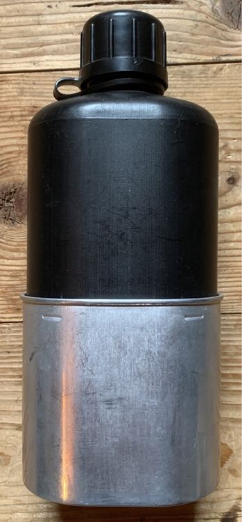 Feldflasche der CH Armee 1