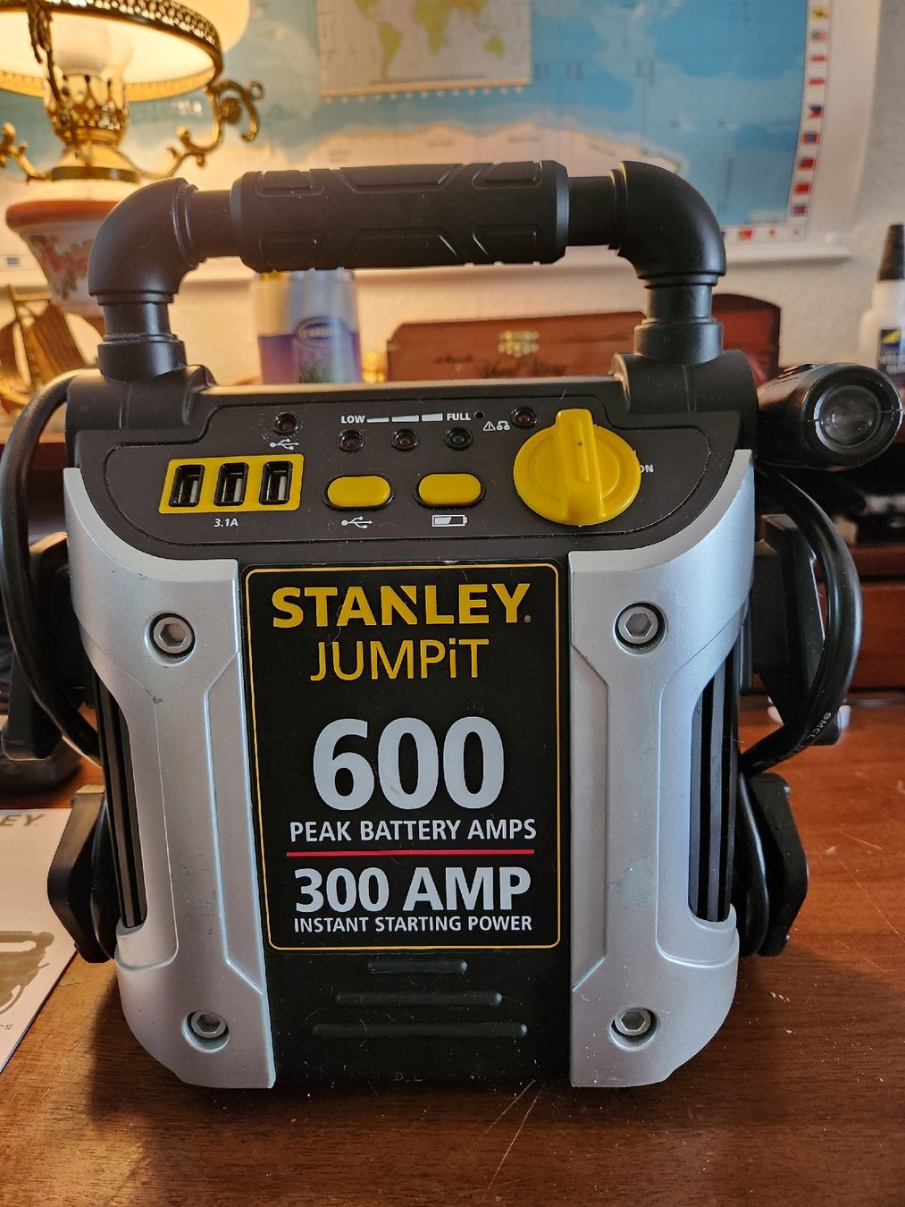 Stanley Chargeurs de batterie: booster  – D'occasion à St-Cergue par Stefoss117
