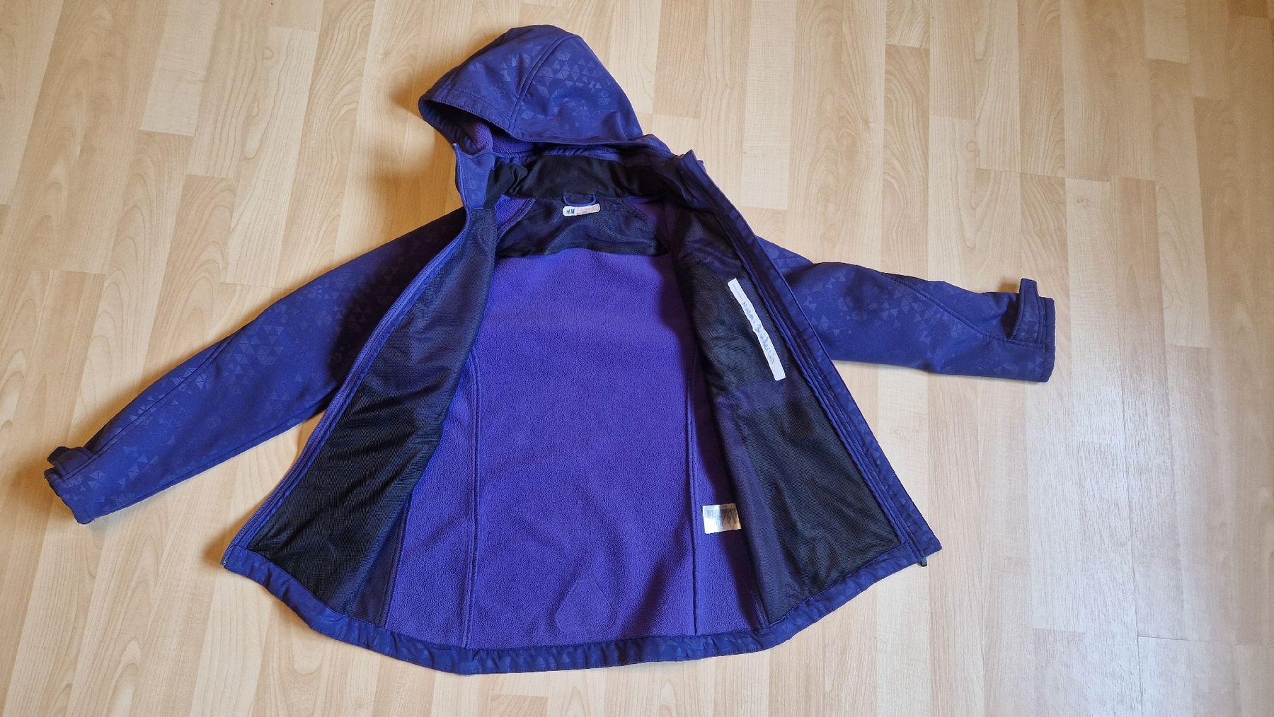 H&M Giacche & Cappotti: H&M Softshelljacke Mädchen Gr. 146 lila – Usato da Metzerlen venduto da chimeira86 4