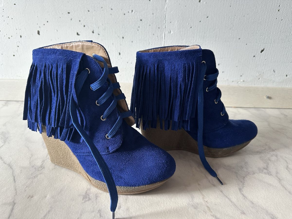 Scarpe da donna: Neue, blaue Stiefeletten, Grösse 38 – Usato da Goldau venduto da Henggi88 1