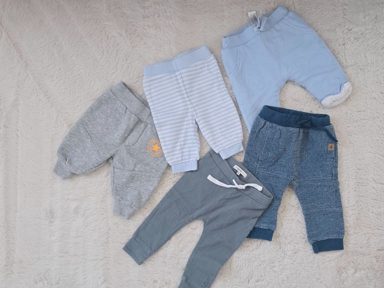 Kleiderpakete & -sets: 5er Hosen Set, Gr 62 – Gebraucht aus Alpthal von M.J.A.