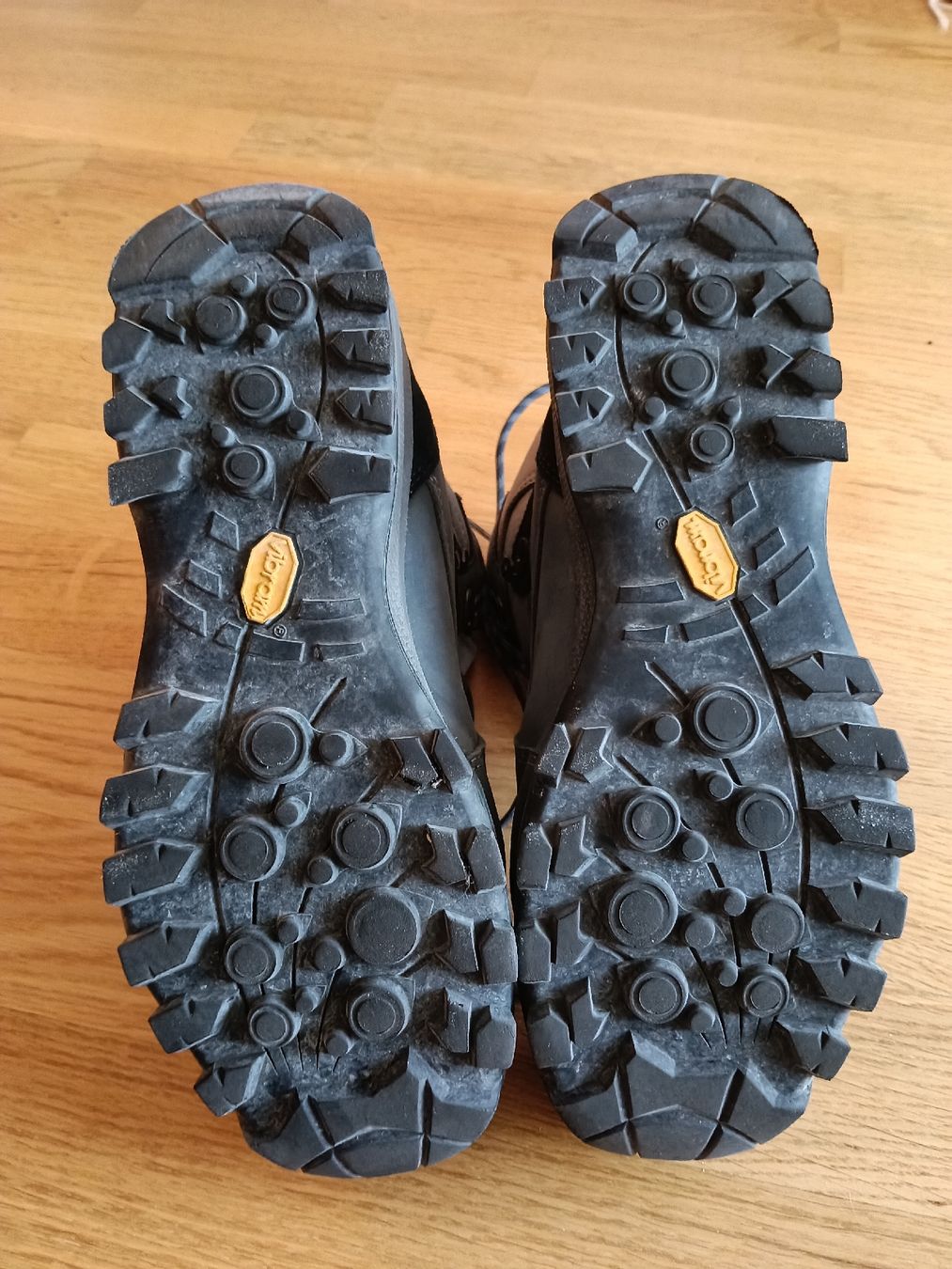Hanwag Scarpe da donna: Wanderschuhe Gr. 40 – Usato da Zürich venduto da kat_g5w7 2