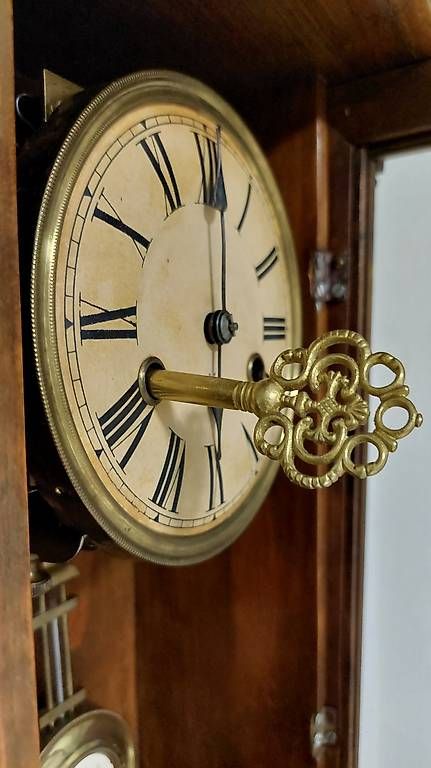 Uhren: Antike Wanduhr – Gebraucht aus Kriens von ENotte 2