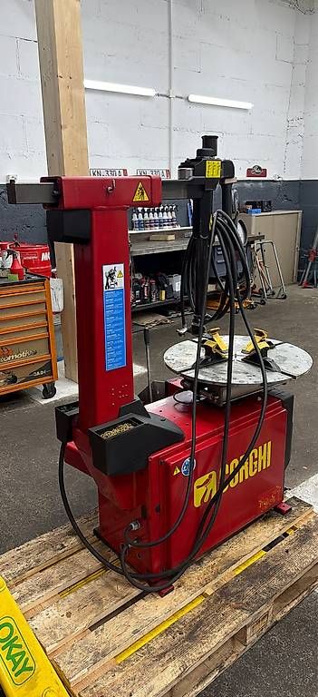 Tutte le macchine: Corghi Pneumaschine – Usato da Wattwil venduto da Hasli17 2