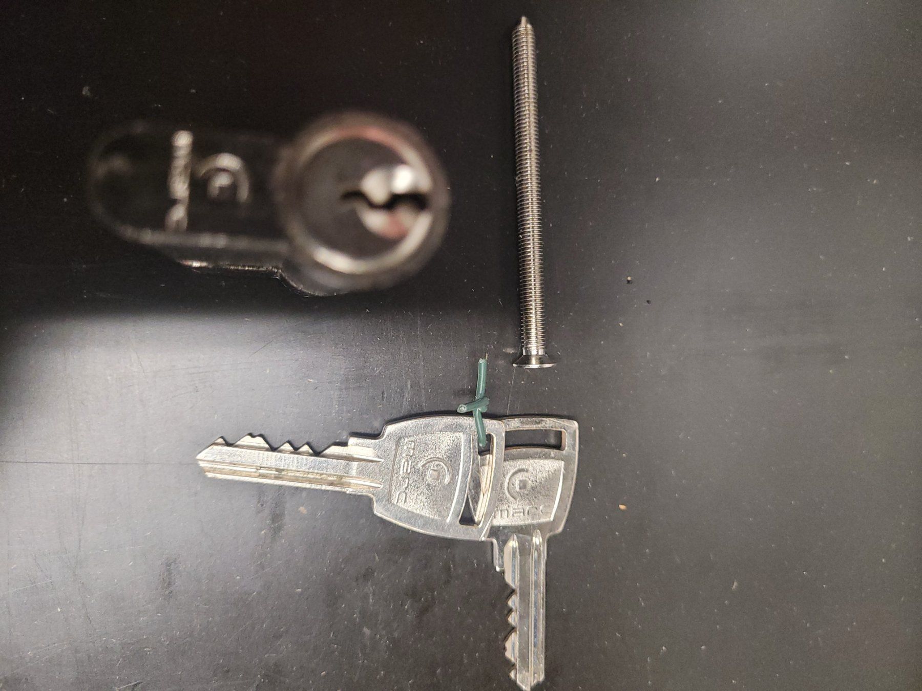 Sonstige Elektronik: Cylindre 70mm 30/40 avec 2 clefs – Gebraucht aus Courtaman von Bluejazz 2