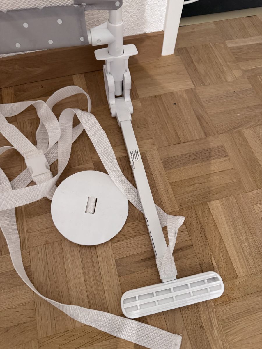 Fillikid Box & Barriere di sicurezza: Fillikid Bettschutzgitter, Grau/Weiss – Usato da St. Gallen venduto da kara_24 2