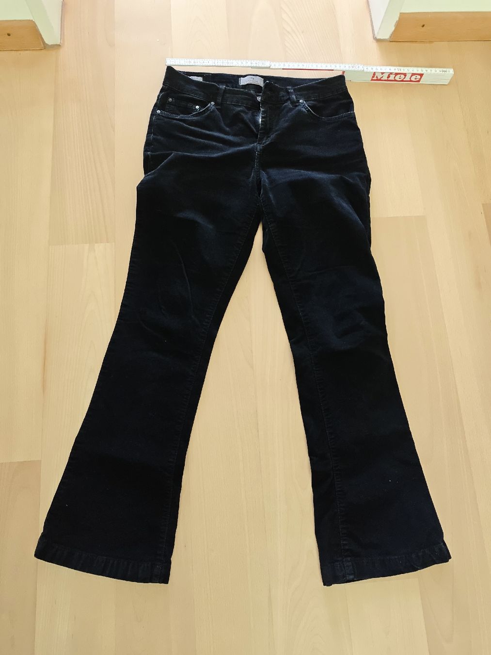 Hosen: Schwarze Cordhose LTB W29 L30  – Gebraucht aus Biel/Bienne von Kittycat_LostInSpace