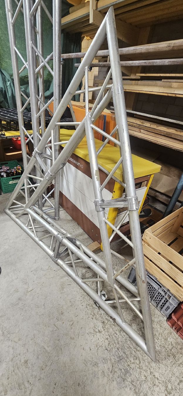 Tralicci: Truss Traversen Dreieck – Usato da Schwellbrunn venduto da chr_9cpp 1