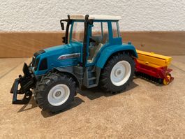 SIKU Fendt 412 Vario mit Vredo