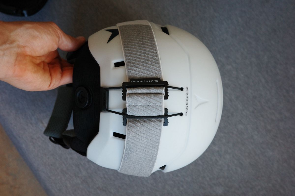 Atomic Occhiali & Lenti: Atomic Skibrille mit Wechselglas + Helm Grösse L – Usato da Zürich venduto da fmorlock 6