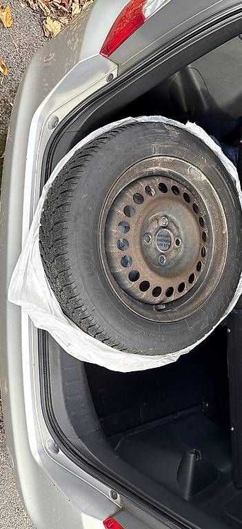 Pneumatici & Ruote complete: Roues hiver Honda jazz model 2009 à 2015 – Usato da Le Landeron venduto da Xman83