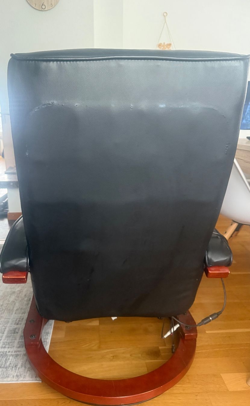 Poltrone: Massagesessel mit Hocker Echt Leder gebraucht – Usato da Zürich venduto da EDKUBI007 2