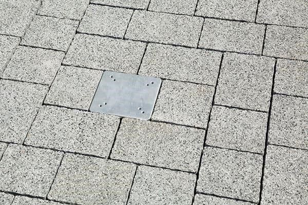 Altro: Schneider Universal-Bodenplatte 897-00 – Nuovo e nell'imballaggio originale da Bottighofen venduto da zaap 1