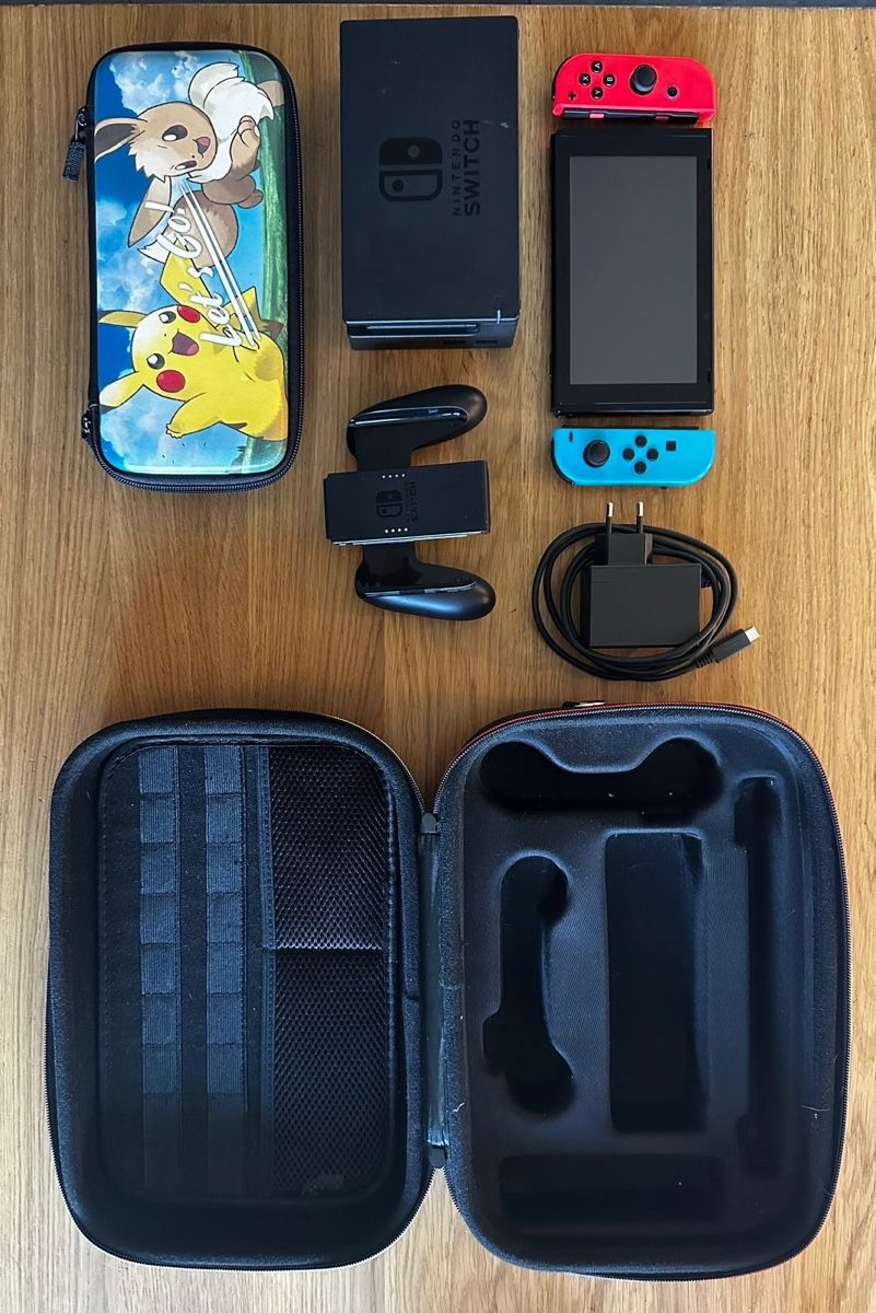 Nintendo Consoles: Nintendo Switch mit Zubehoer-Tasche – D'occasion à Lüscherz par channad 3