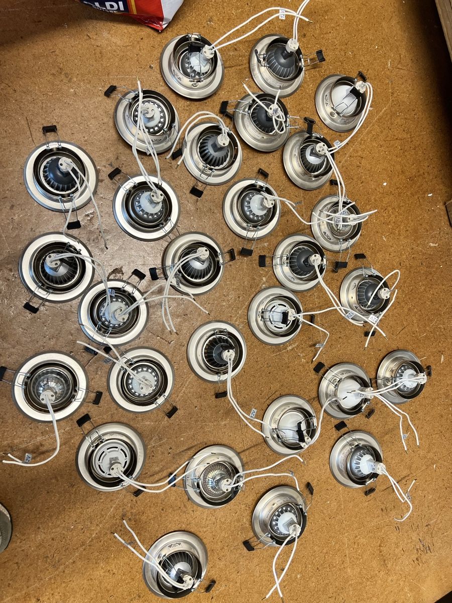 Lampade: 28 Einbauspots Konvolut – Usato da Steinen venduto da sal_6y7g 1
