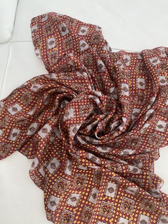 Seiden Foulard 🌸
