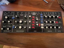 Behringer Model D