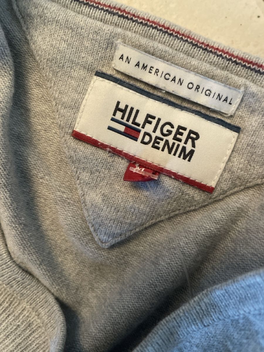 Tommy Hilfiger Pullover & Sweatshirts: Pullover Tommy Hilfiger Herren Grau Gr. M neu – Neu und originalverpackt aus Obergerlafingen von cabo4 1