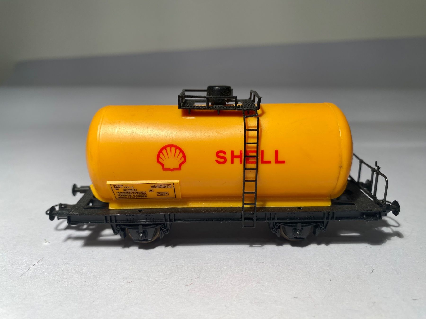 Lima Modellini di ferrovie: LIMA Tankwagen SHELL, DC Achsen – Usato da Buchrain venduto da Modellbahn11 2