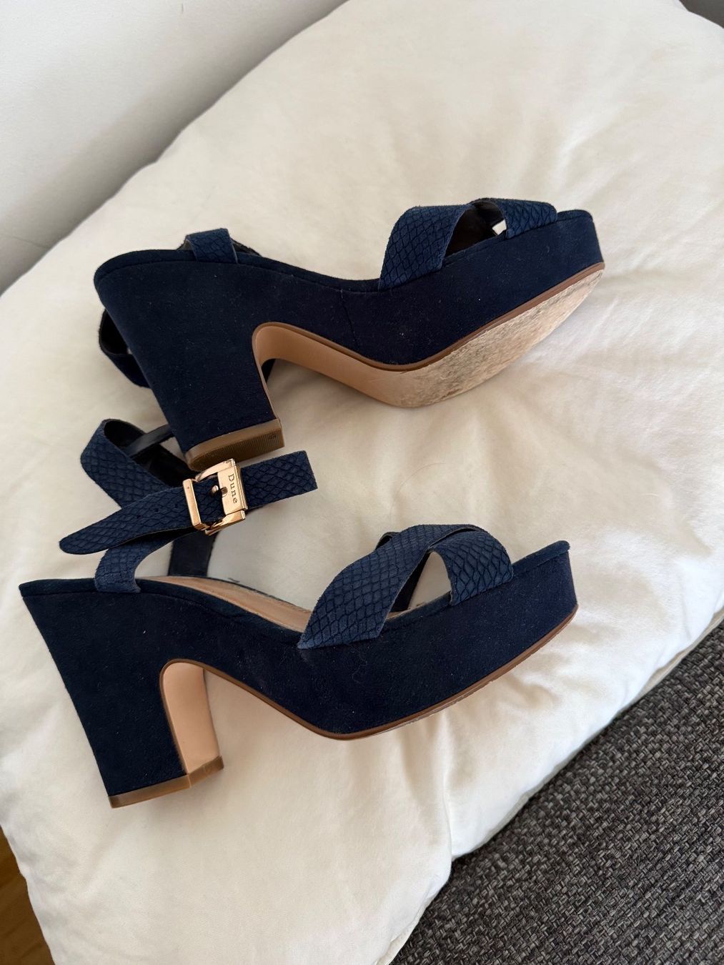 Dune London Scarpe da donna: Dune Plateau Sohlen Sandalen Gr. 38 – Usato da Dällikon venduto da dahi1 4