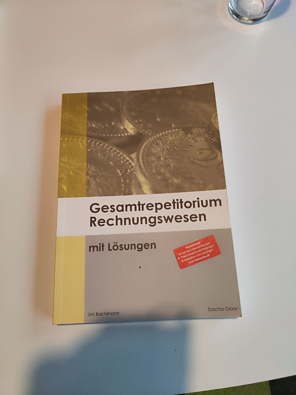 Bücher: Gesamtrepetitorium Rechnungswesen – Gebraucht aus Höfen b. Thun von NeuVerwendung