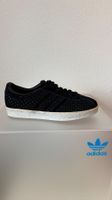 Adidas Sneaker schwarz geflochten Grösse 42 2/3 neu